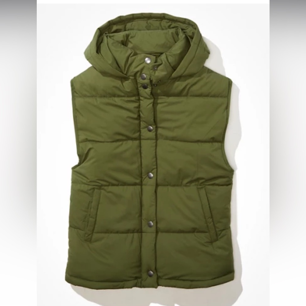 AE Oversized Puffer Vest